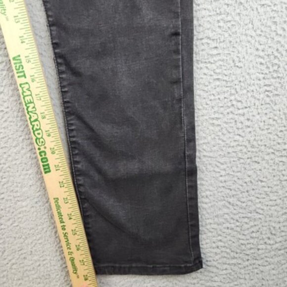 Levi’s Jeans Women’s 12 Classic Straight Dark Wash Black Mid Rise Denim Pants - Picture 4 of 11